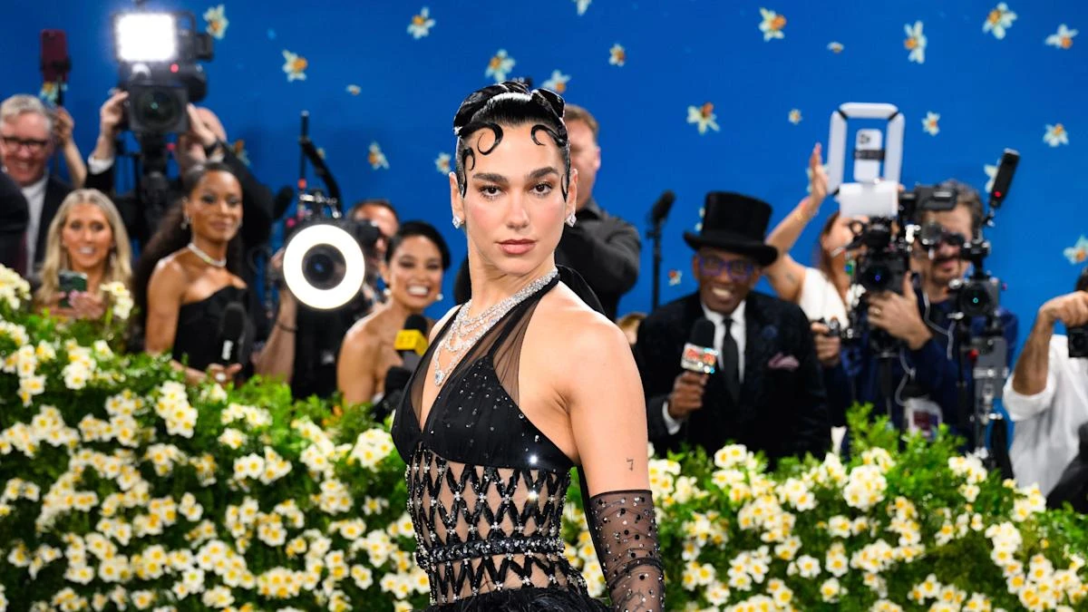 Dua Lipa is youngest person to feature on Sunday Times under-40s rich list