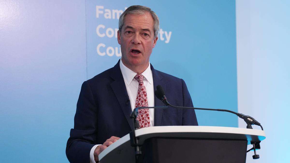 Farage calls for referendum on Chagos Islands as he criticises ‘rotten’ deal