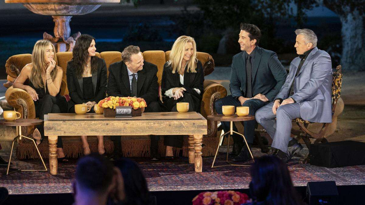 Lisa Kudrow reveals she recently found note from Friends co-star Matthew Perry