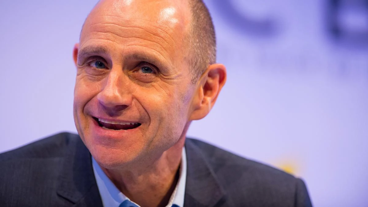 Evan Davis says it was ‘tough’ for BBC boss to tell him to stop hosting podcast