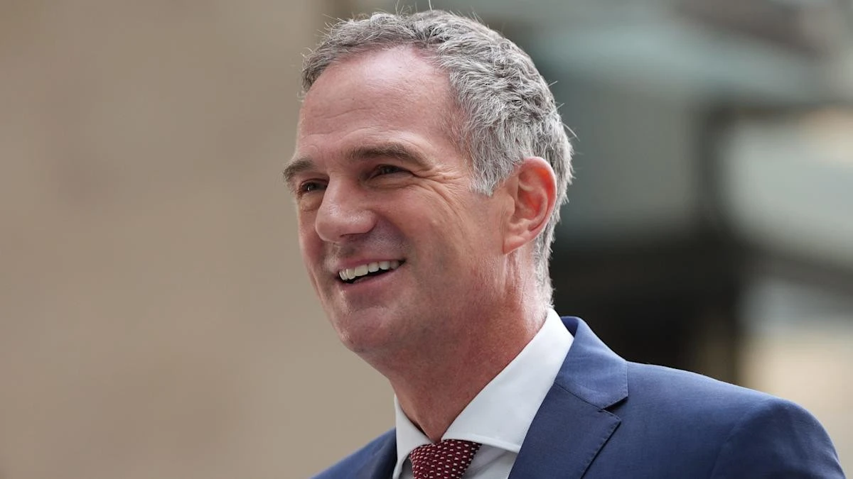 Minister says AI ‘does lie’ but defends Government amid copyright row