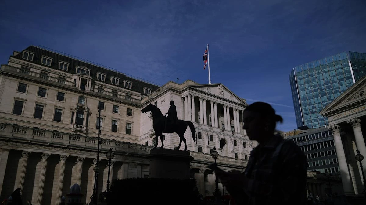 Bank to delay rates announcement due to VE Day two-minute silence
