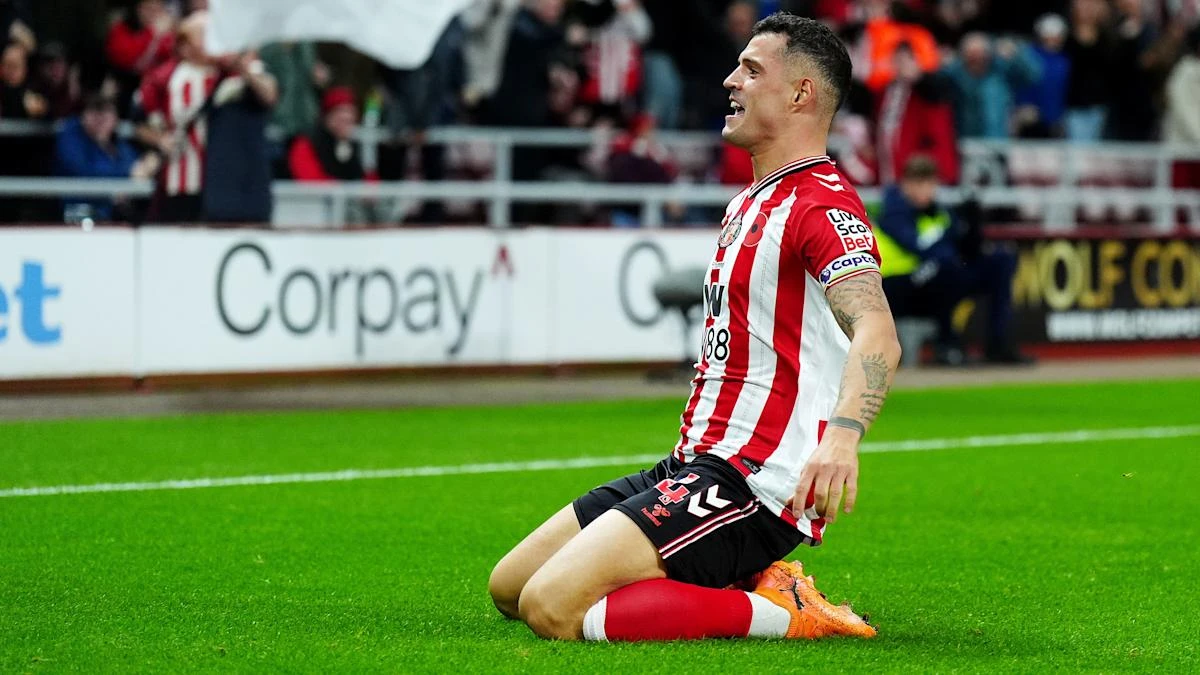 Regis Le Bris hails Granit Xhaka influence as midfielder earns Sunderland point