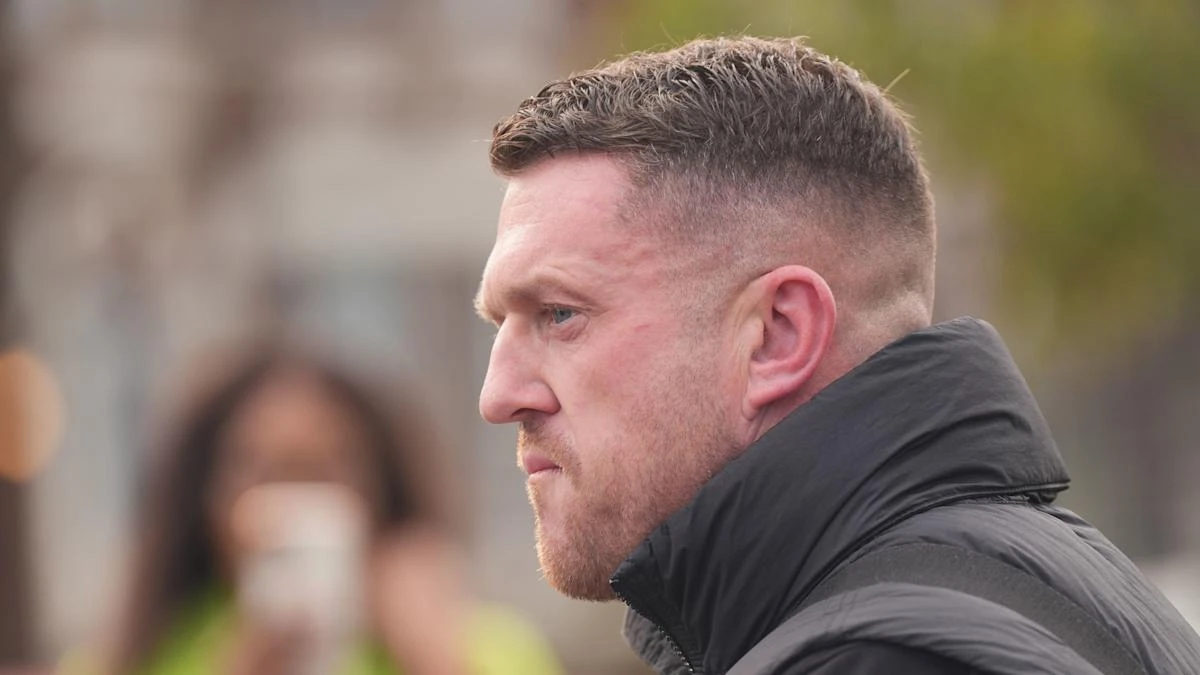 Tommy Robinson loses appeal against sentence for contempt of court