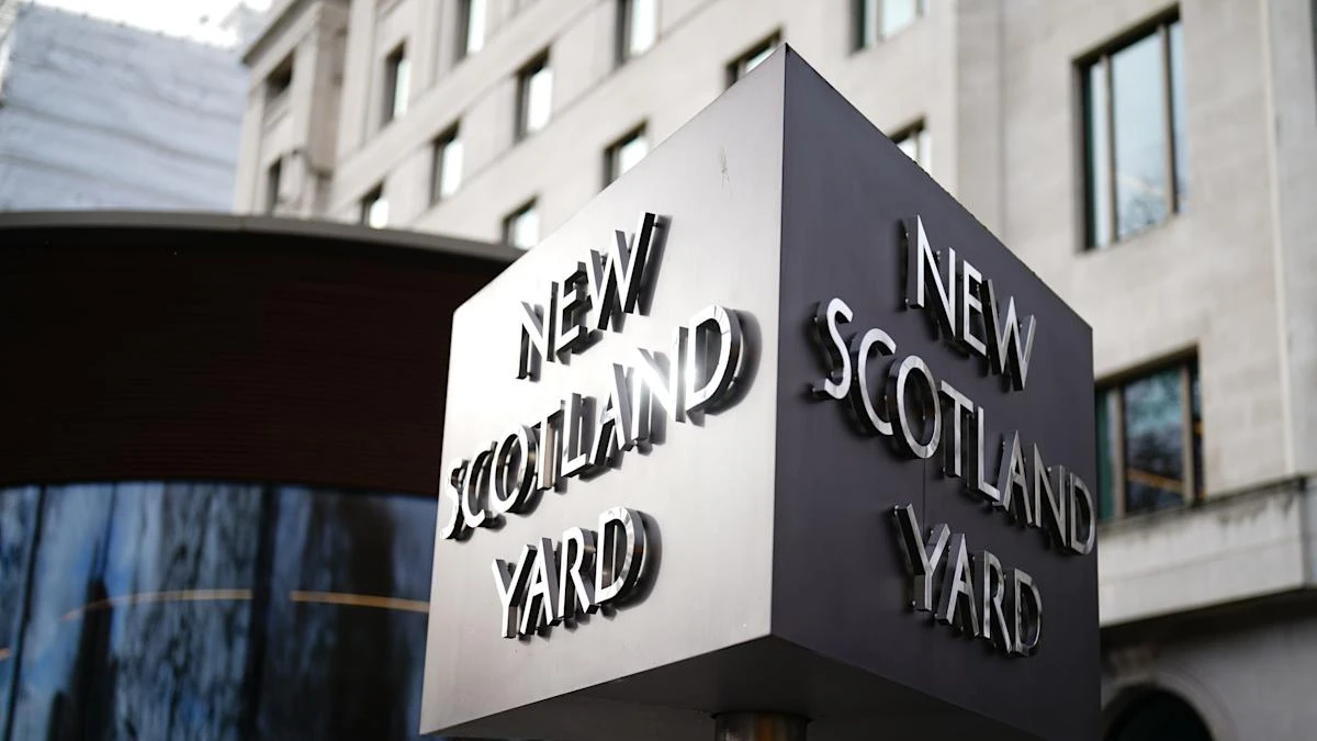 Met Police sergeant filmed saying detainee ‘deserves to be beaten up’ sacked