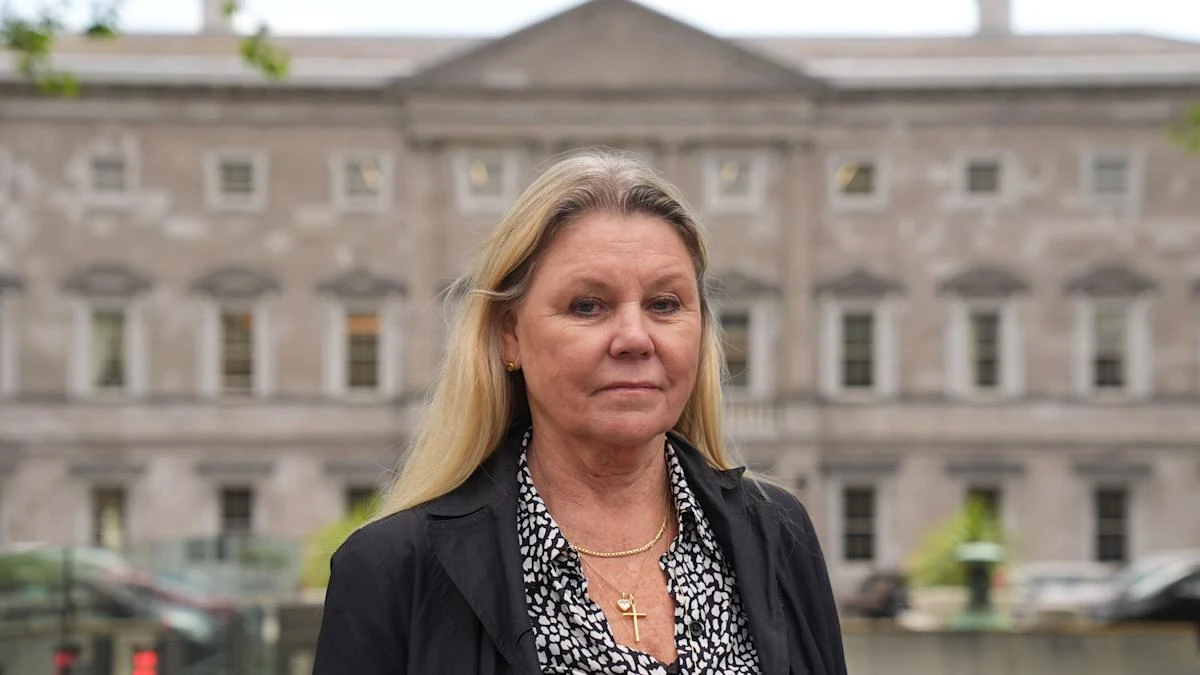 Woman whose husband is detained in Dubai meets with Irish politicians