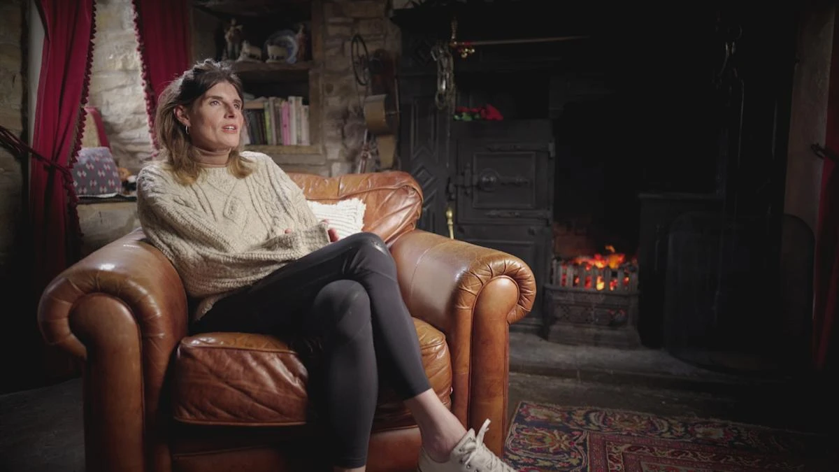 Amanda Owen makes 'leg over' joke about ex-husband Clive