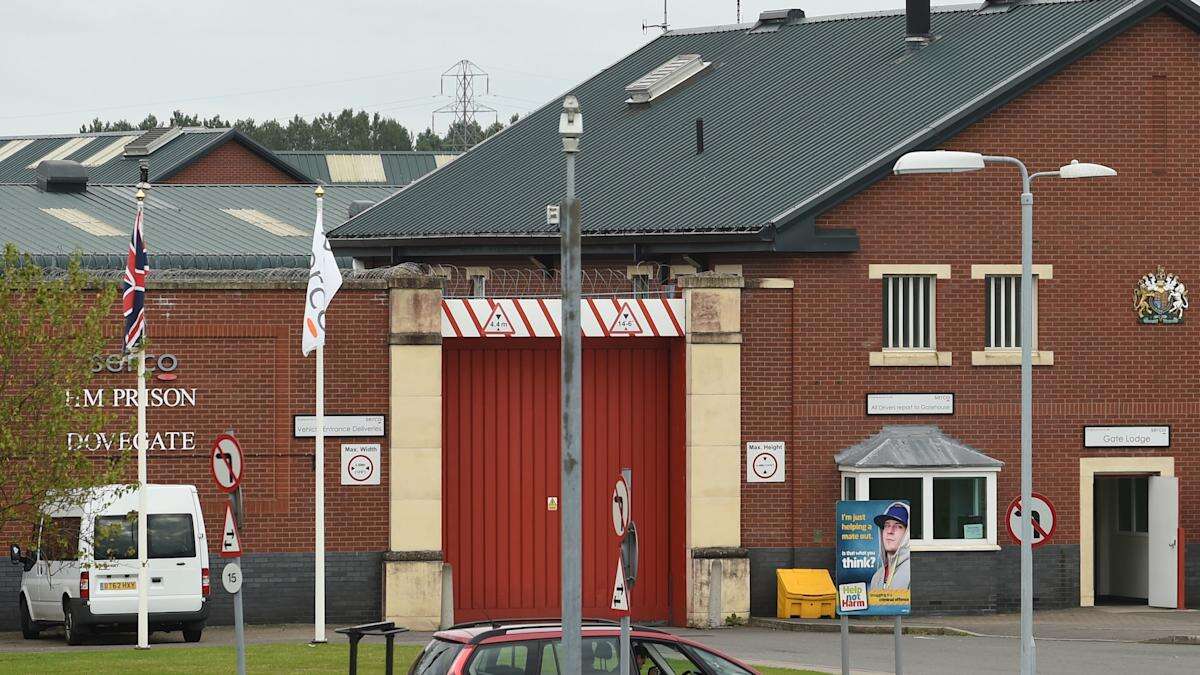 Police cells to be used again to hold prisoners as jails ‘close to capacity’