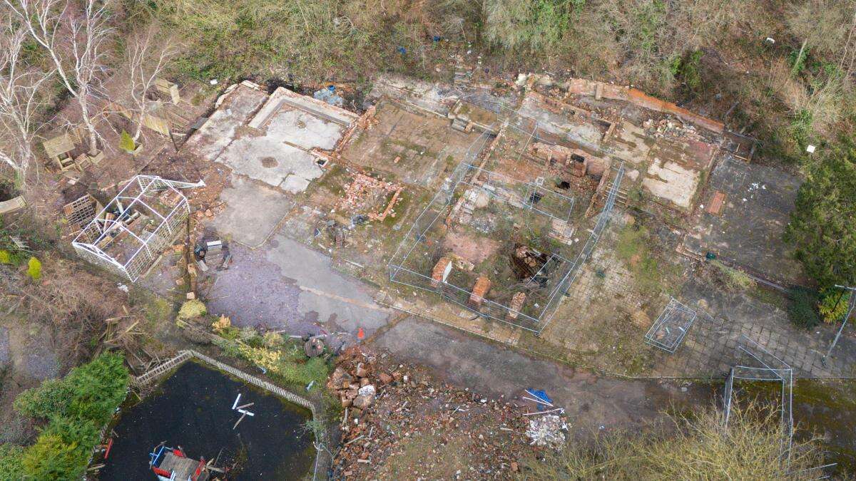 Crooked House rebuild hearing postponed after owners’ High Court appeal