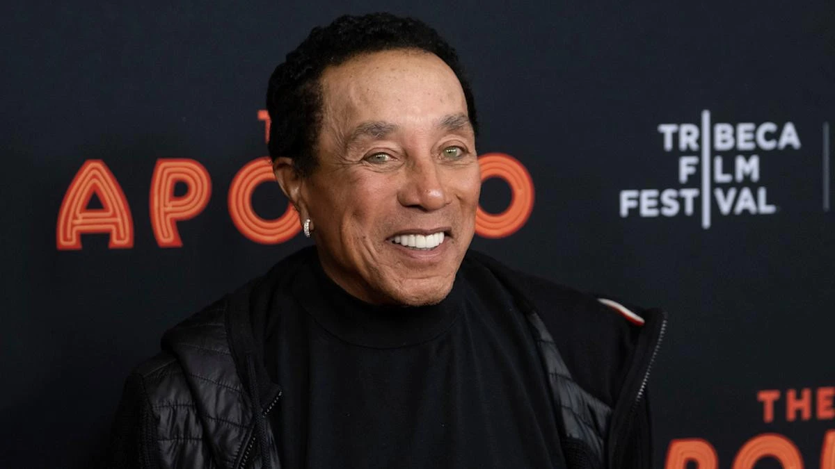 Police open criminal investigation into rape allegations against Smokey Robinson