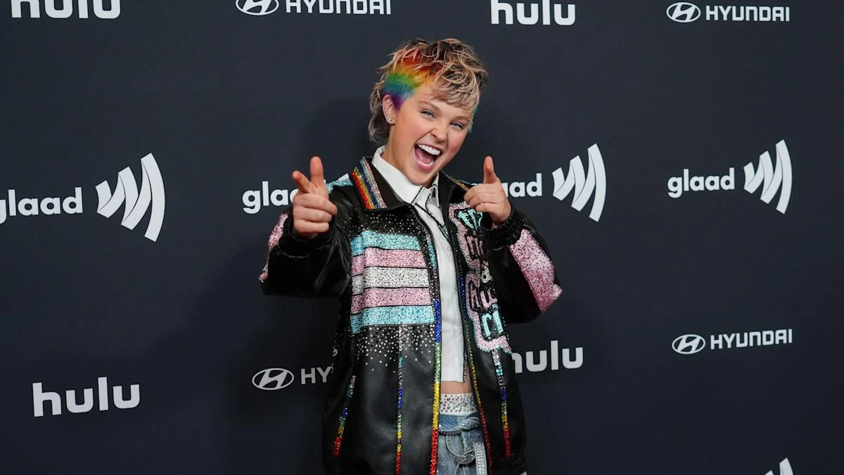 JoJo Siwa accuses Big Brother housemate Ella Rae Wise of spreading drama