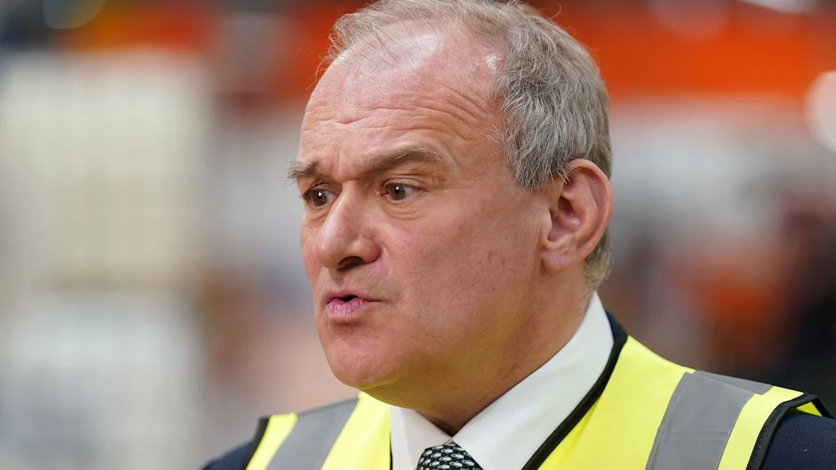 Lib Dems urge ministers to suspend China visit after MP blocked from Hong Kong