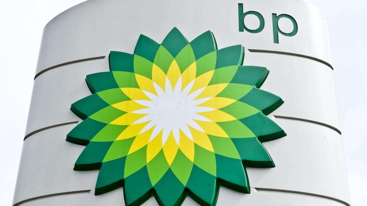 BP and Shell to reveal lower profits amid decline in oil refining margins