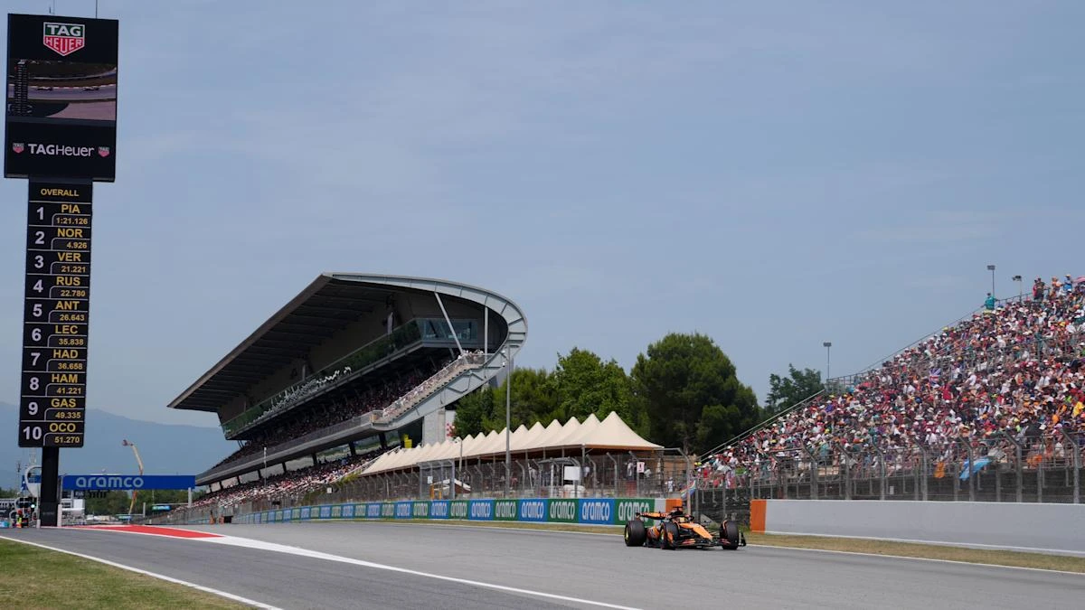 Oscar Piastri wins Spanish Grand Prix as Lando Norris slips back in title fight