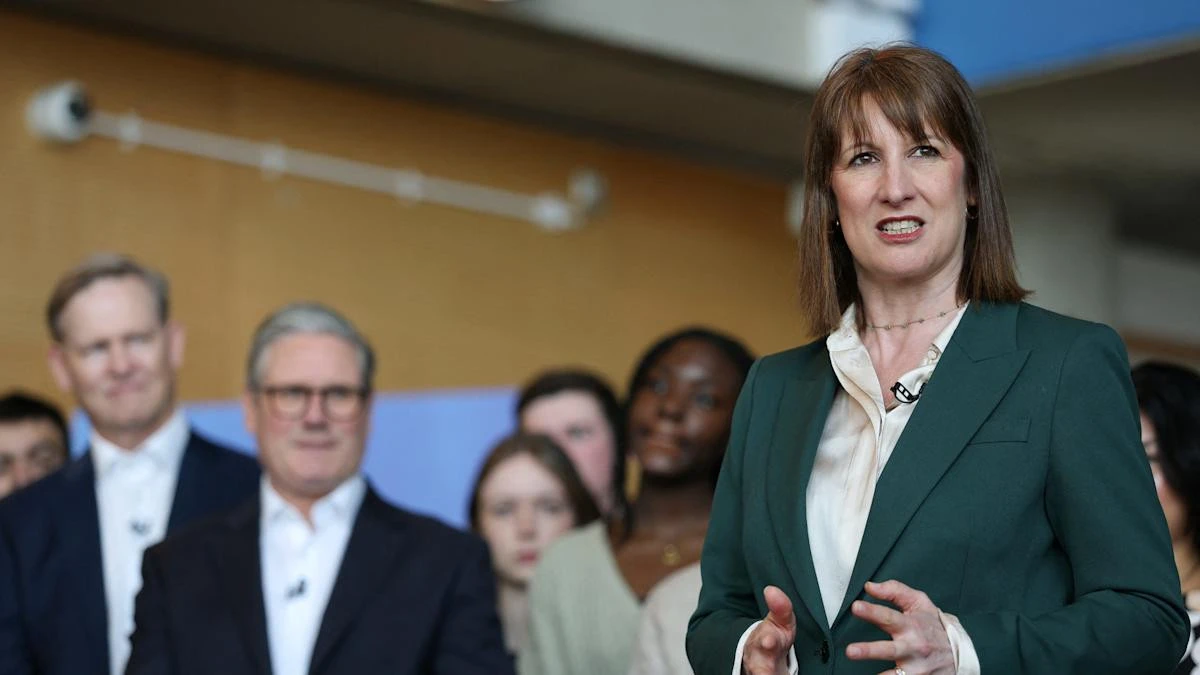 Reeves seeks to reassure City as markets slide again over US tariffs