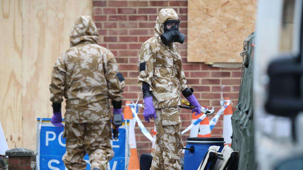 Lead scientific adviser says many lethal Novichok doses applied to door handle