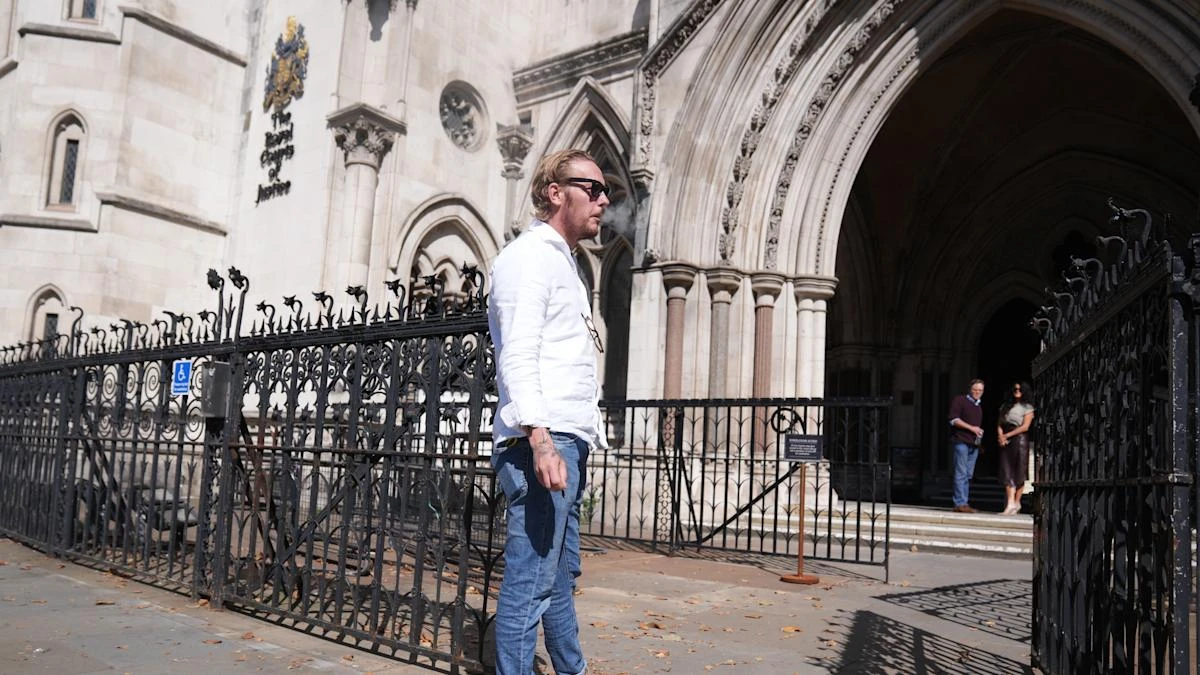 Laurence Fox ‘paedophile’ posts would not have been taken seriously, appeal told