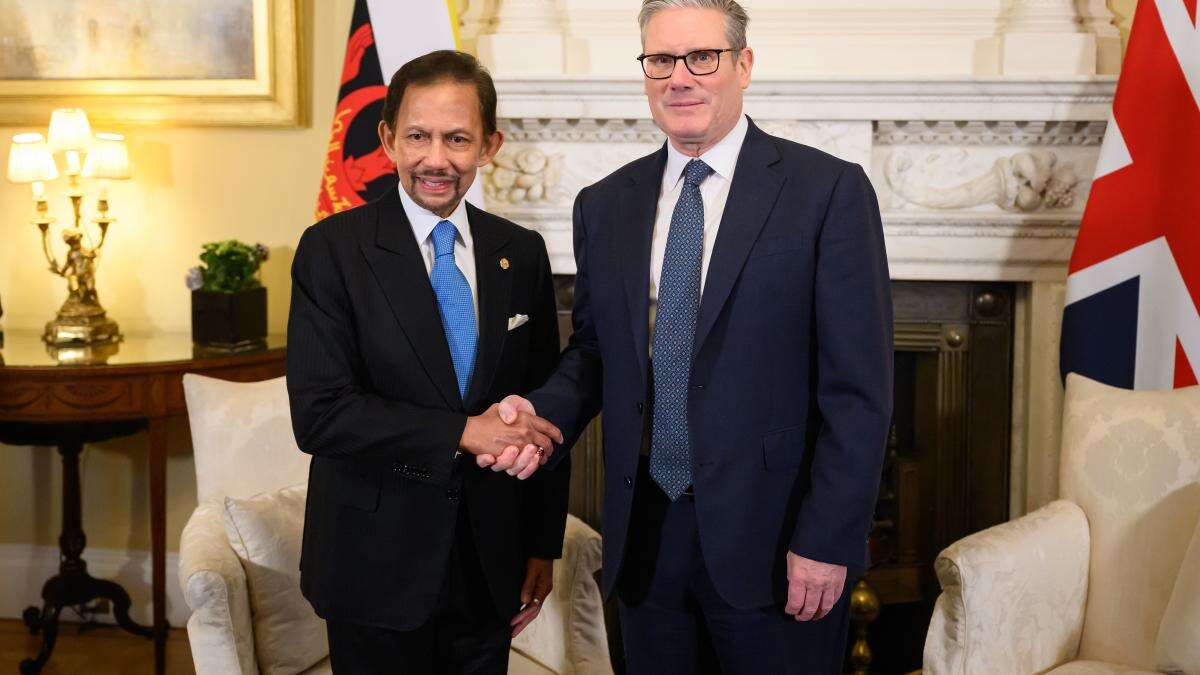 Sultan of Brunei visits Starmer at No 10 to renew army garrison deal