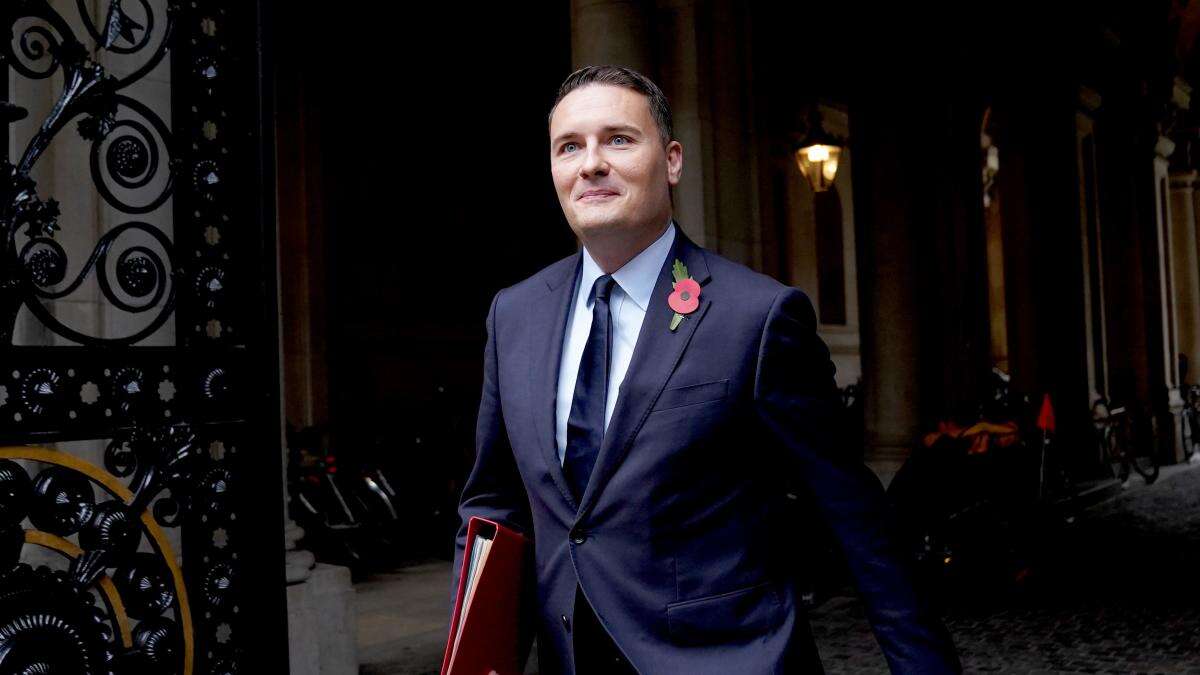 Wes Streeting pledges to address concerns surrounding physician associates