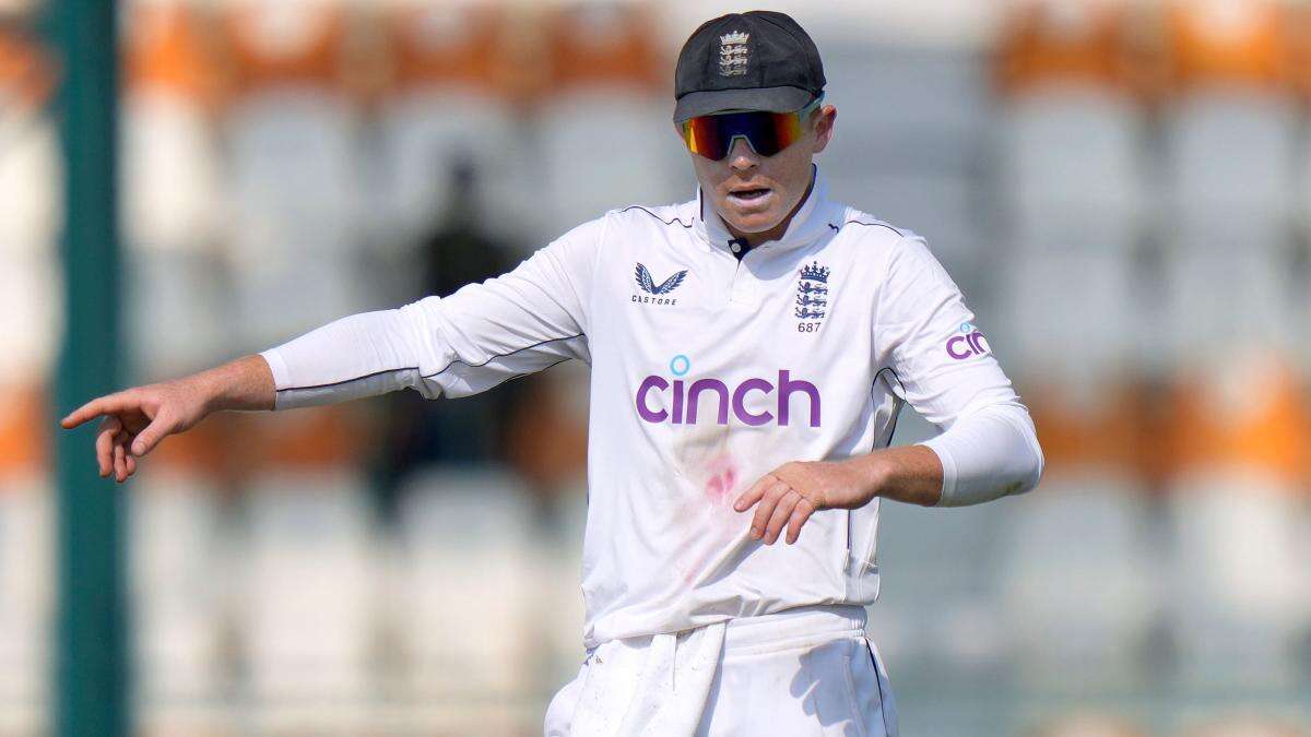 England struggle for inspiration as Pakistan pile on the runs in Multan