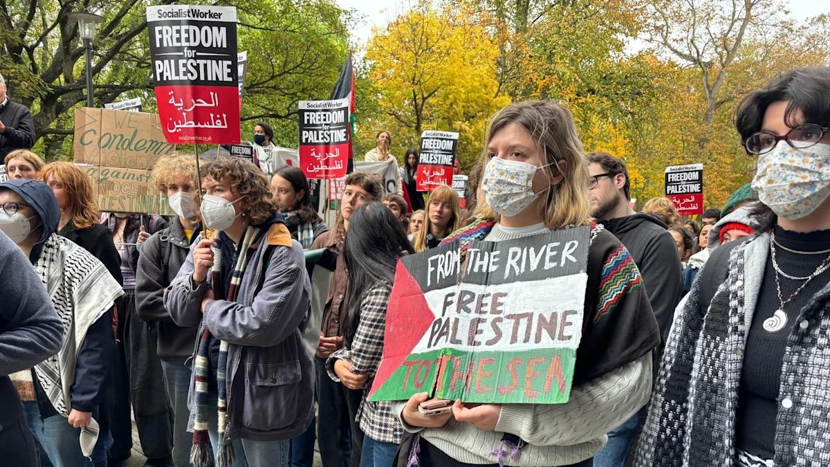 Hundreds of Edinburgh University staff and students join pro-Palestinian protest