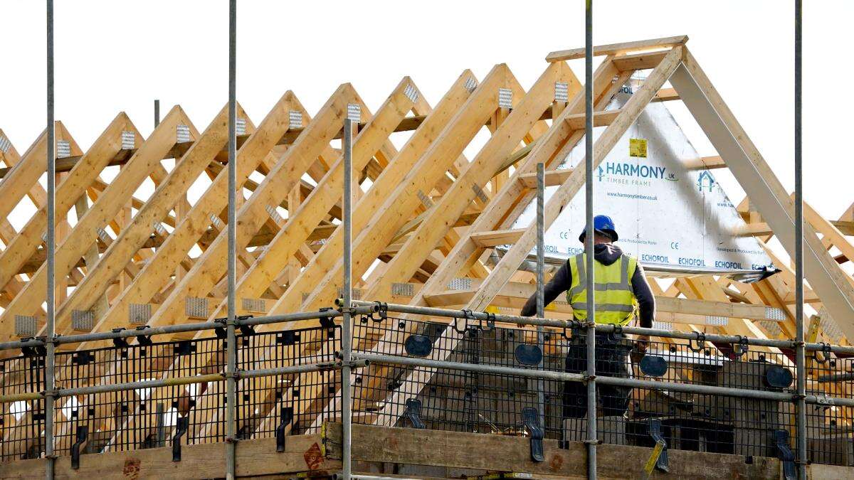 Construction industry can’t rely on foreign workers, says housing minister