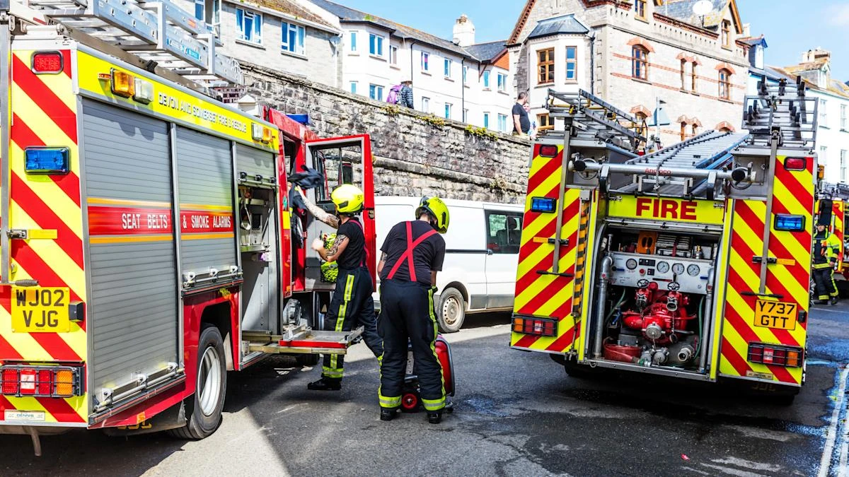 Thousands of firefighter jobs could go through cuts, says union
