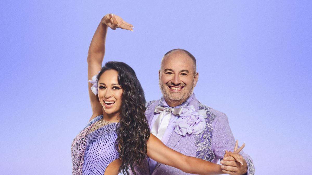 Wynne Evans and Katya Jones impress Strictly judges with dramatic lifts