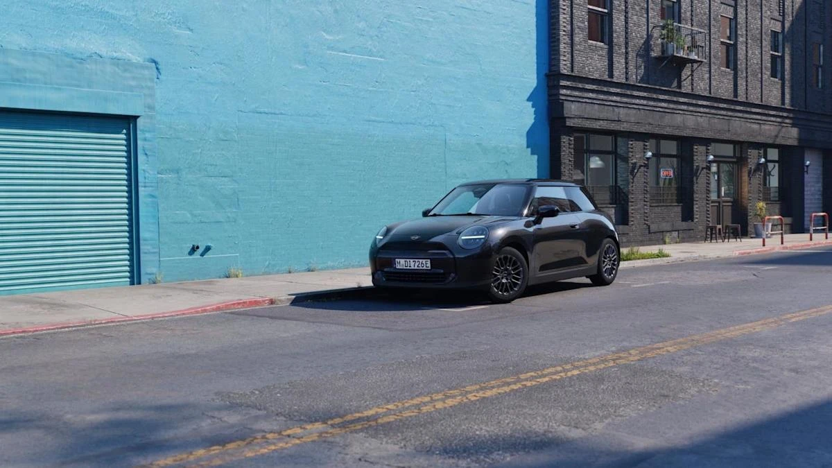 Mini reveals Cooper Electric and Aceman Monochrome editions