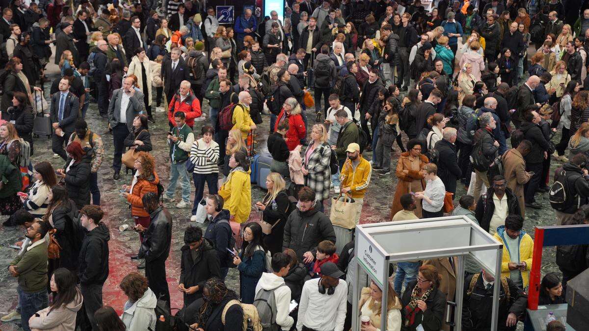 Overcrowding at Euston puts passengers ‘in danger’ – watchdog