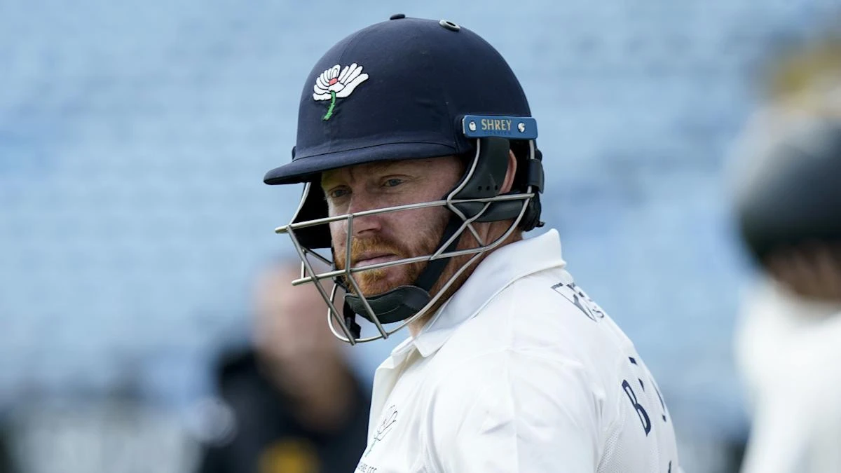 Yorkshire climb off bottom of Division One after 10-wicket victory over Essex