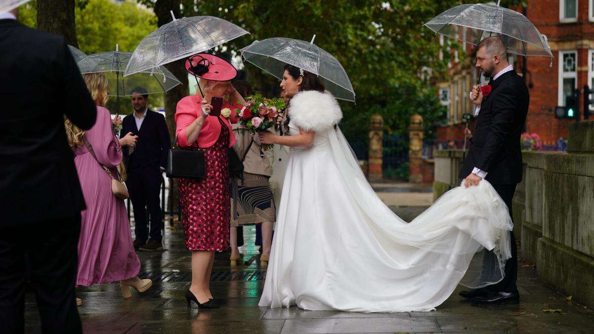 Old Marylebone Town Hall marks 100 years with 100 wedding ceremonies