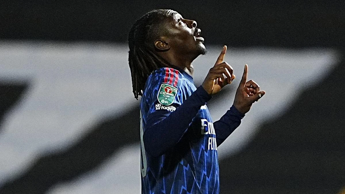 Eberechi Eze off the mark for Arsenal in cup win at Port Vale