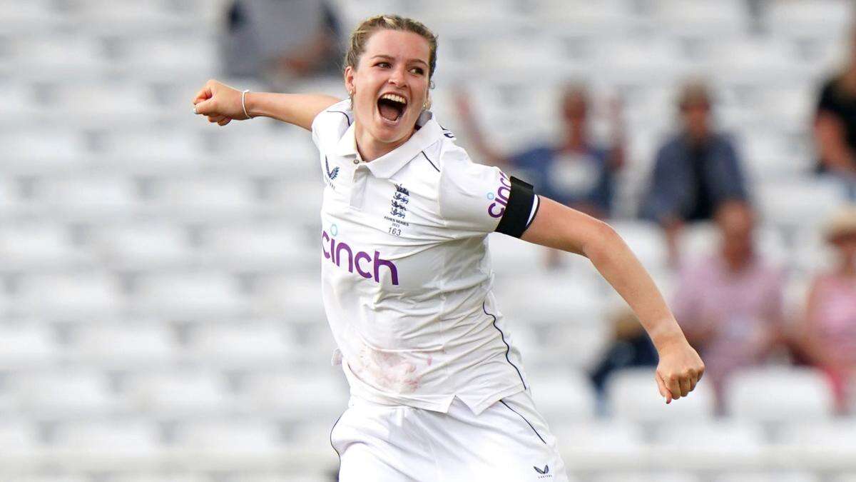 Lauren Bell takes four wickets to give England upper hand against South Africa