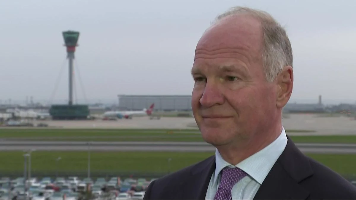 Heathrow chief’s phone on silent mode as fire unfolded, inquiry finds