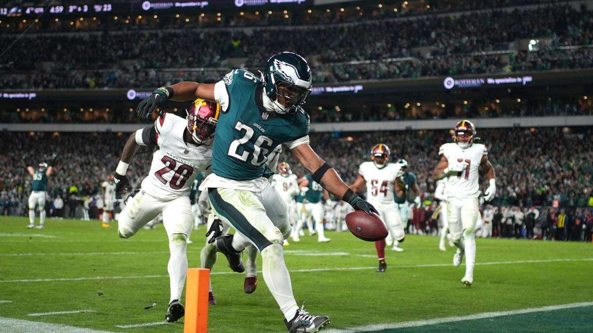 Saquon Barkley double propels Philadelphia Eagles past Washington Commanders