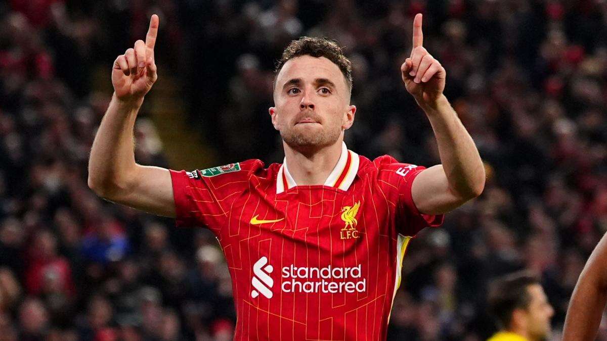 Diogo Jota double helps Liverpool to comfortable win over 10-man West Ham