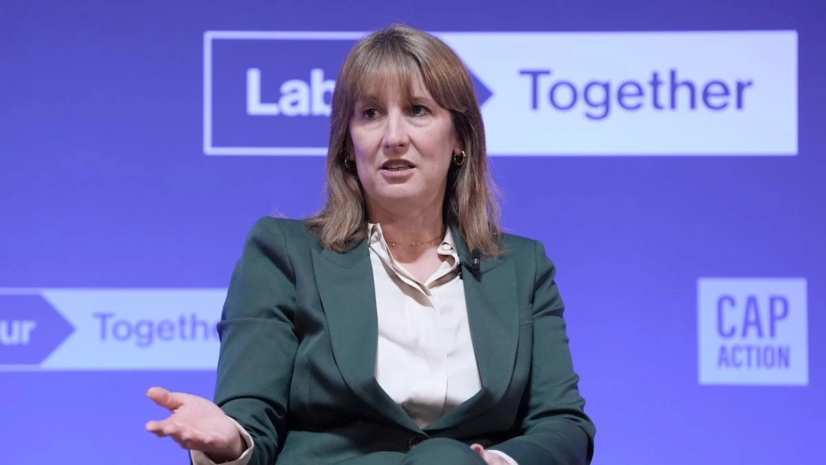 Labour must improve lives by time it leaves office, says Reeves