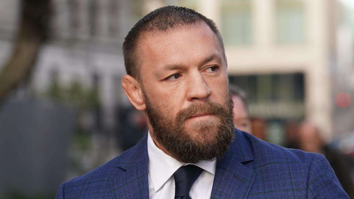 Taoiseach says McGregor does not reflect Ireland as fighter visits White House