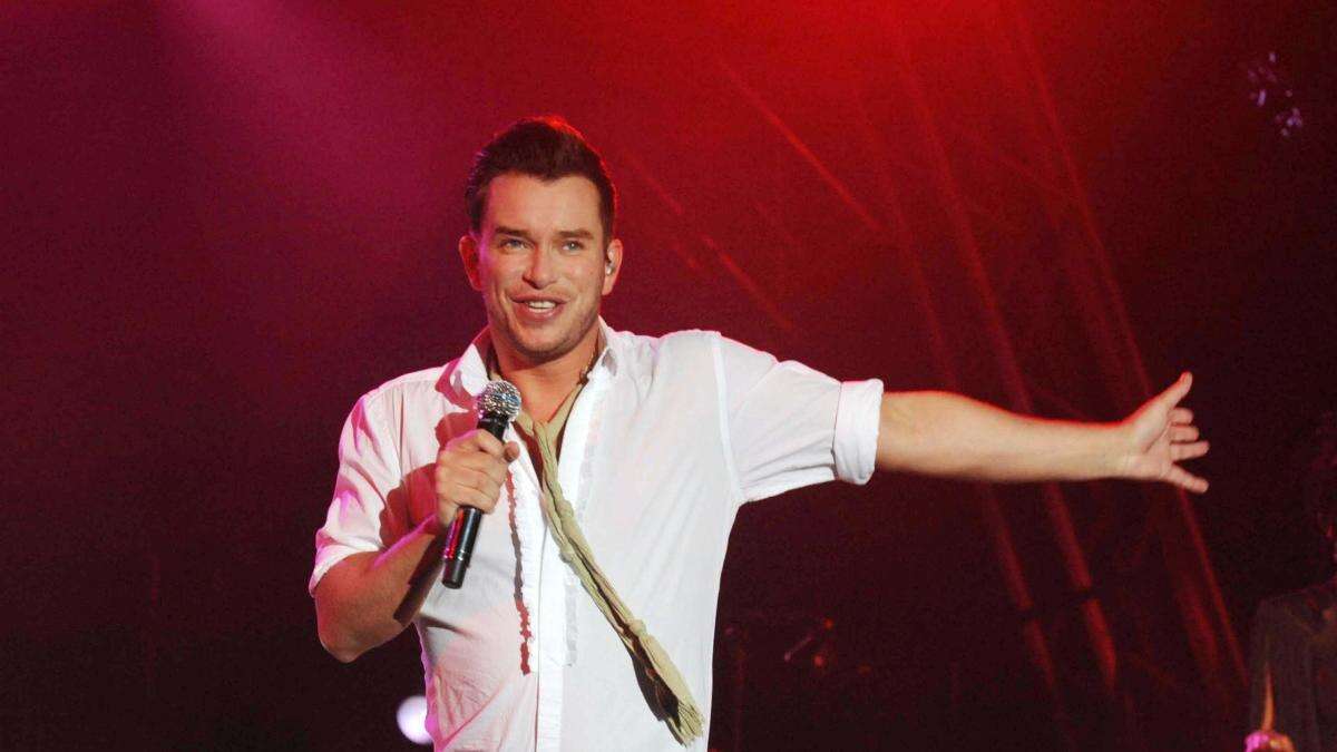 Ronan Keating tearful in Boyzone documentary as he recalls Stephen Gately grief