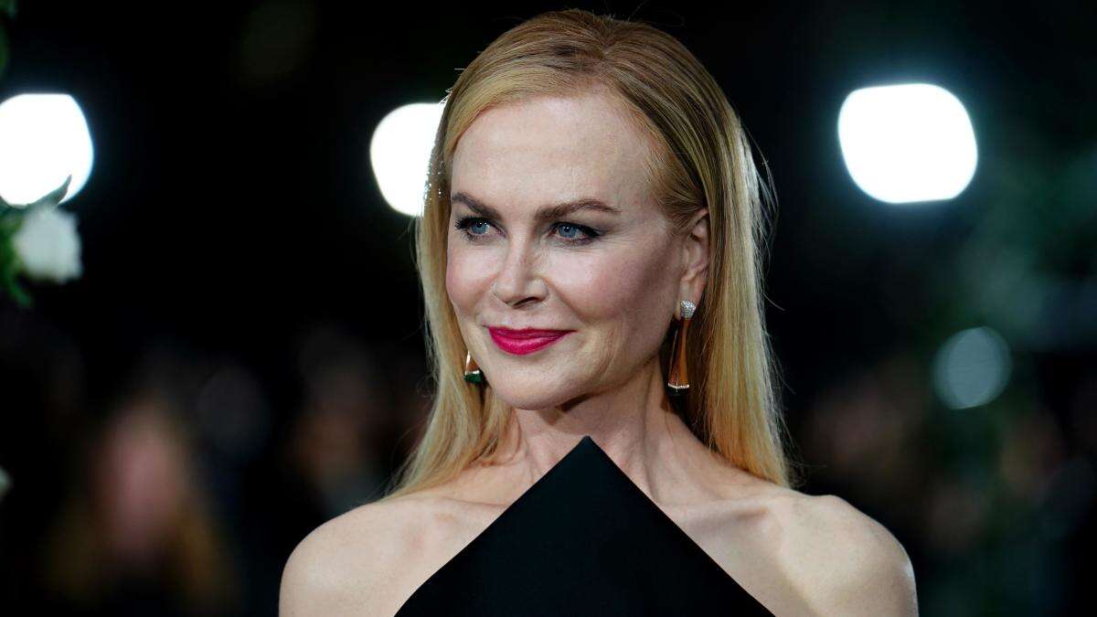 Nicole Kidman unable to collect Venice best actress award after death of mother