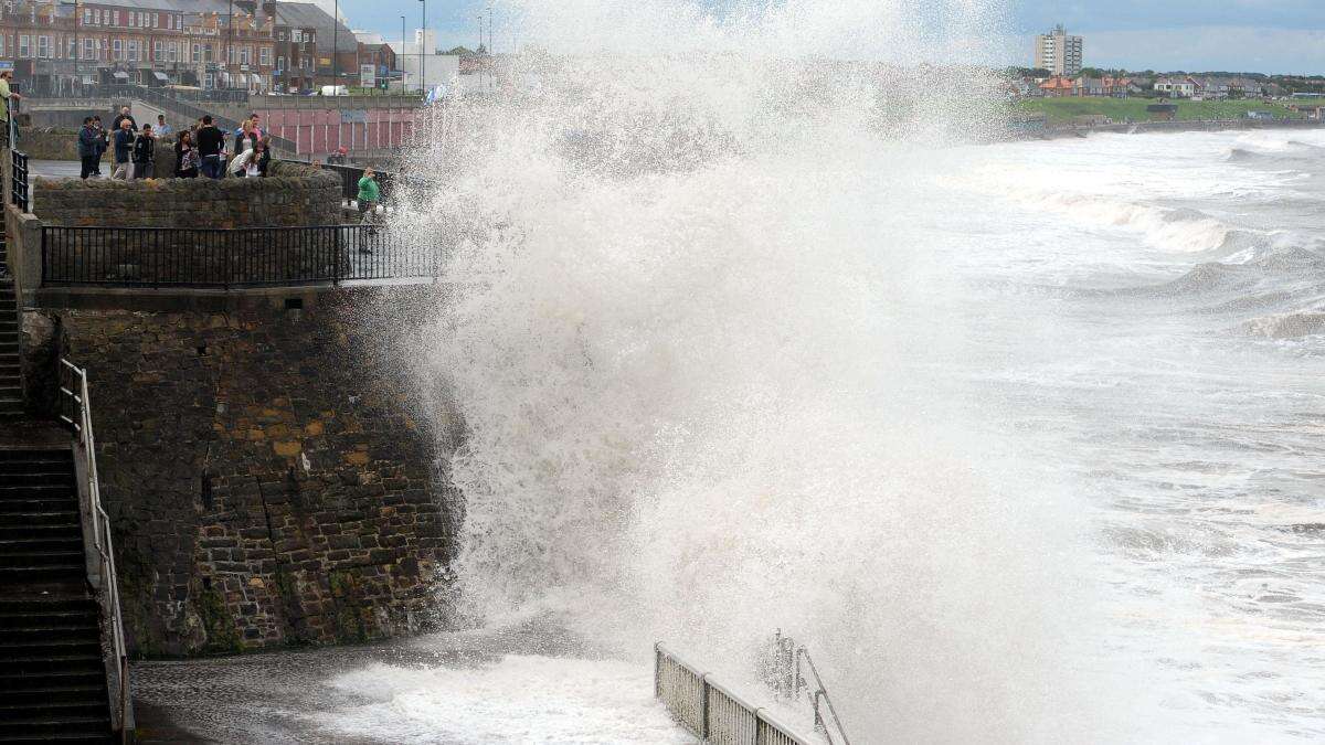 High winds and rain cause travel disruption as Storm Ashley hits