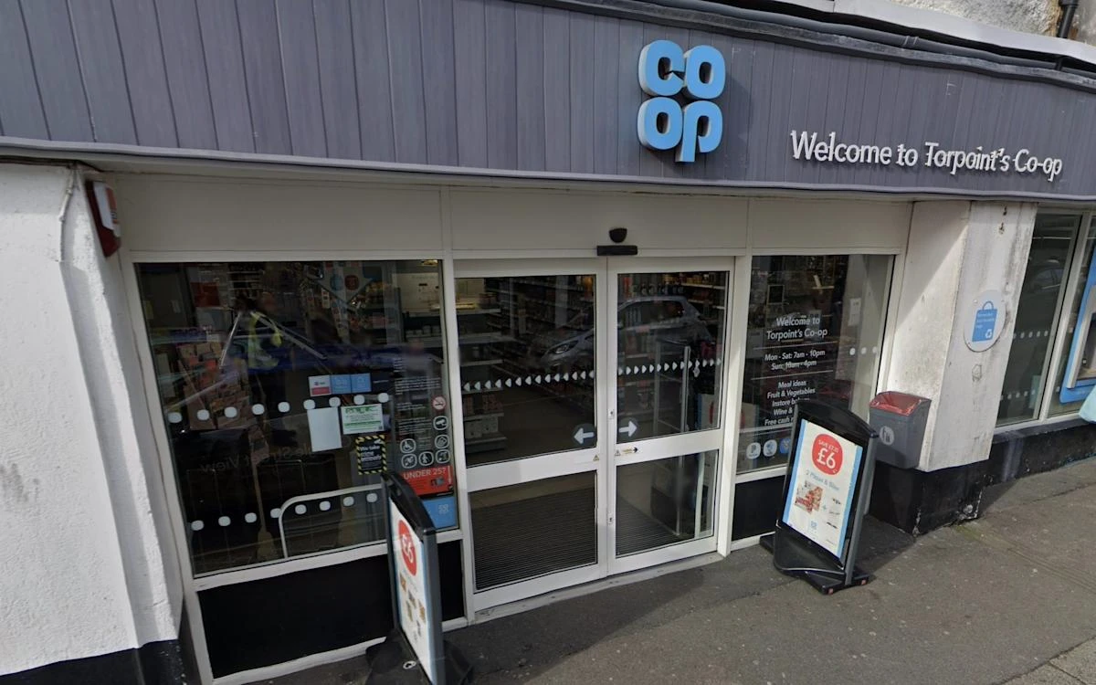 Man who attacked Co-op staff dies after being restrained by vigilante customer