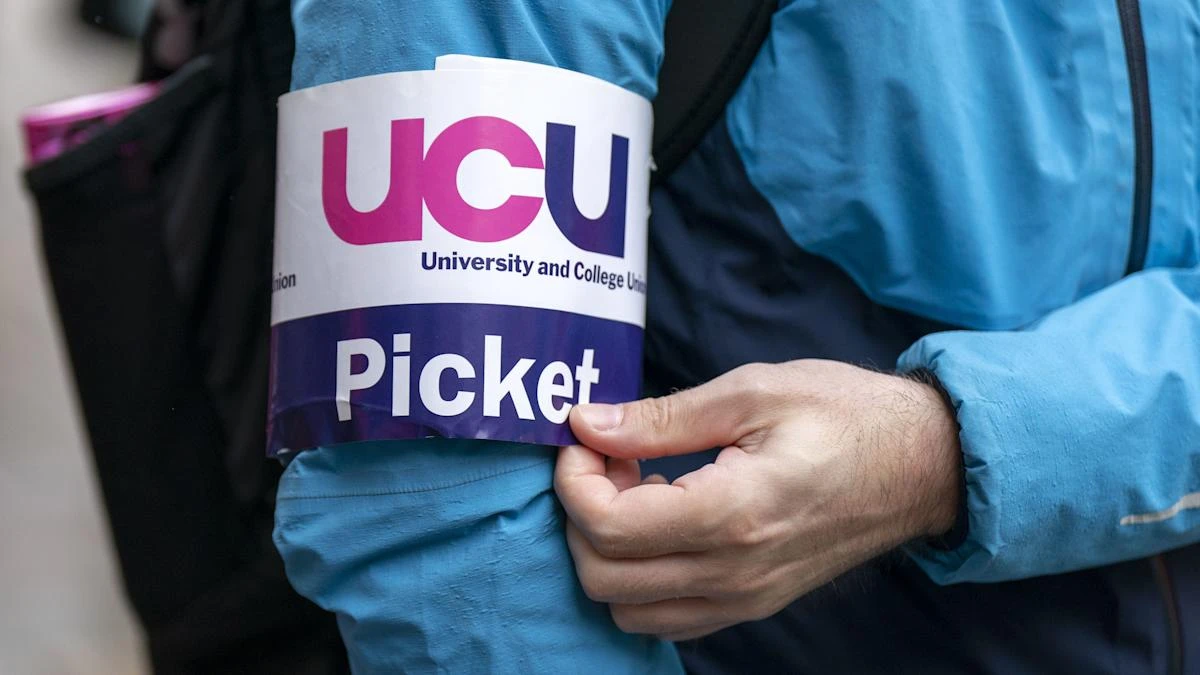 University of Dundee staff to strike again next week in job cuts row