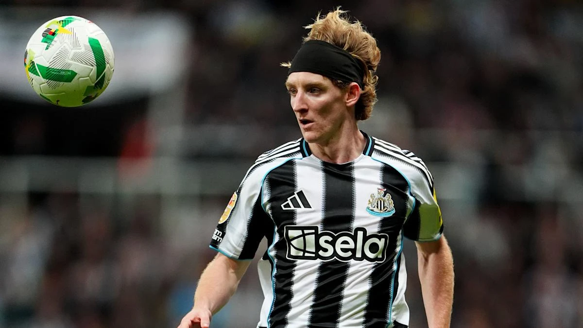 Anthony Gordon will learn from red cards, says Newcastle boss Eddie Howe