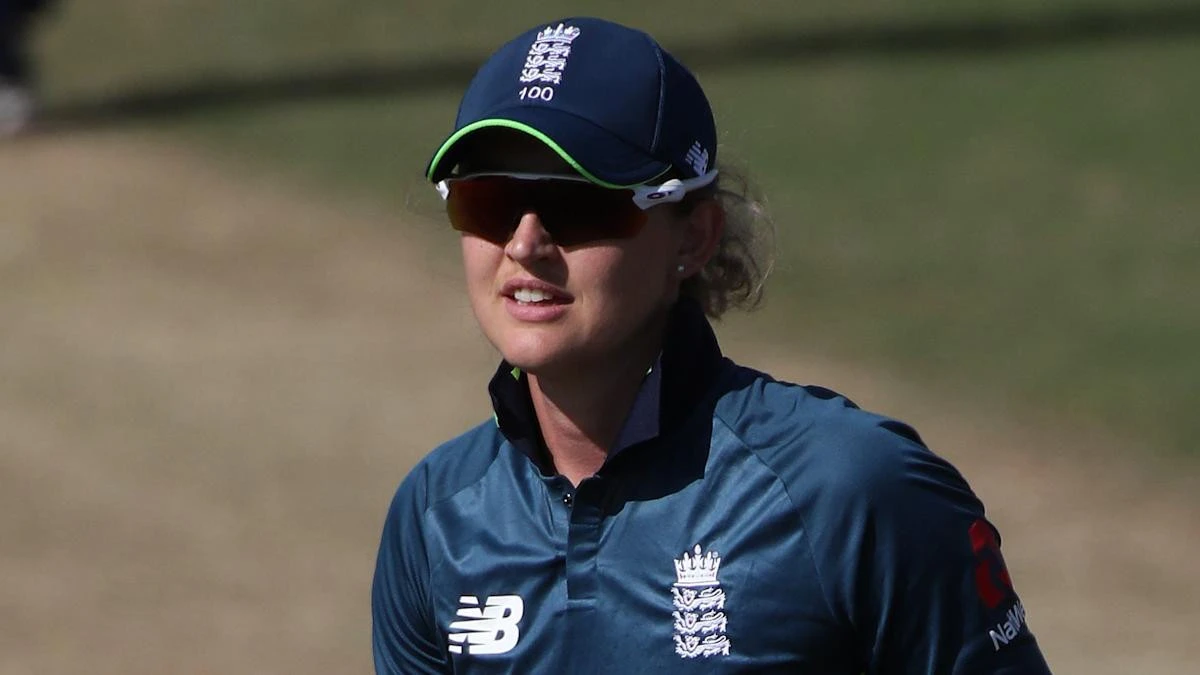 Charlotte Edwards will help England handle World Cup pressure – Sarah Taylor