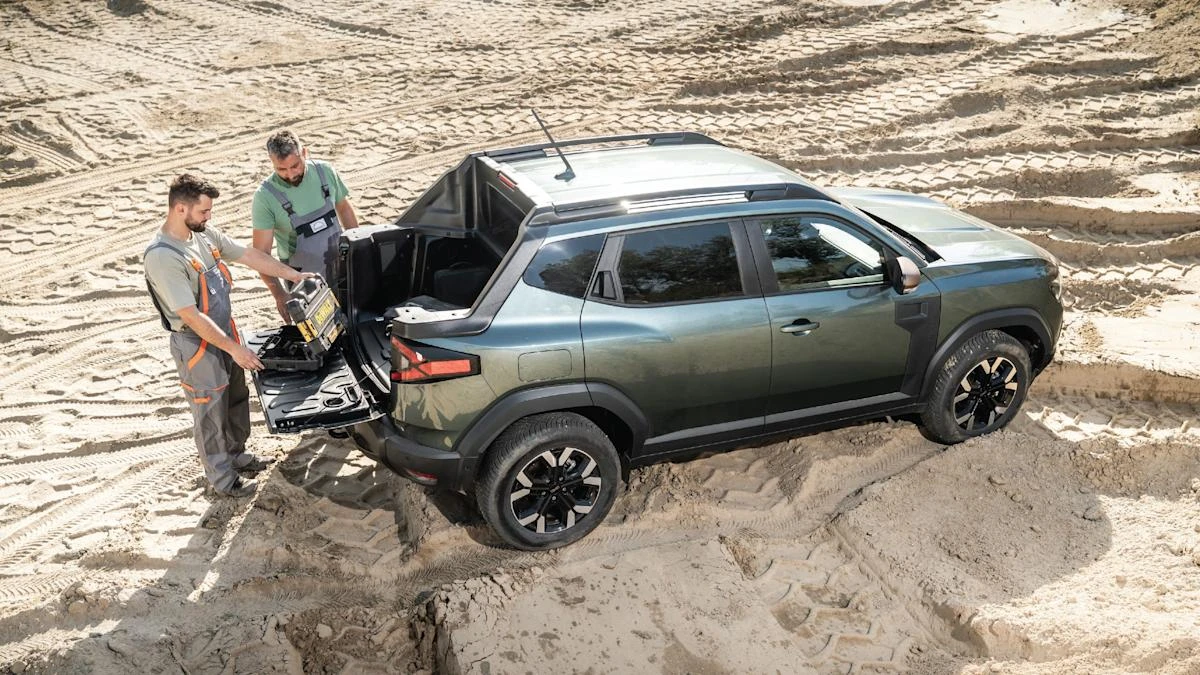 Dacia Duster gets the rough and ready pick-up truck treatment