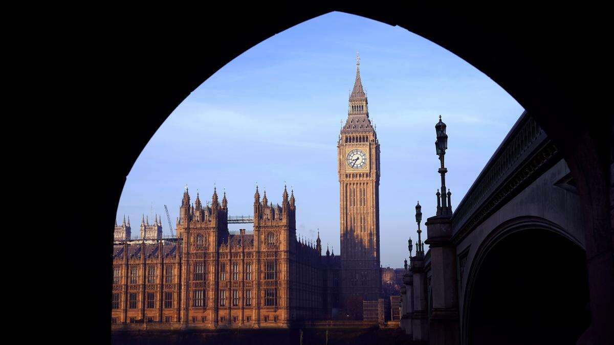 MPs back moves to further restrict them from taking on paid lobbying work