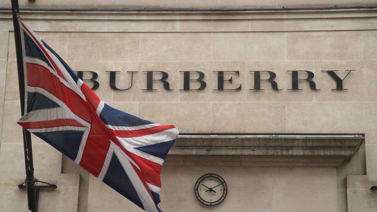 Burberry launches turnaround as sales continue to slump