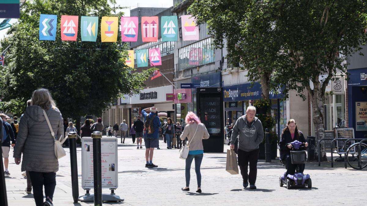 Prolific shoplifter banned from wearing wigs